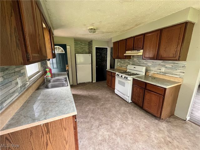 634 Goist Lane, Girard, OH 44420