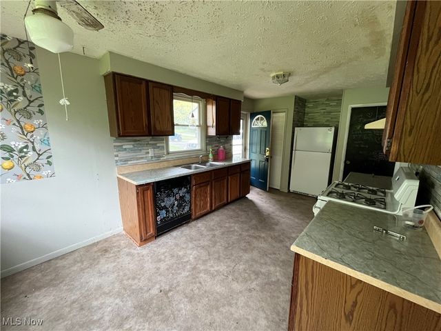 634 Goist Lane, Girard, OH 44420