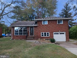 4209 ROYAL AVE, Pennsauken, NJ 08109