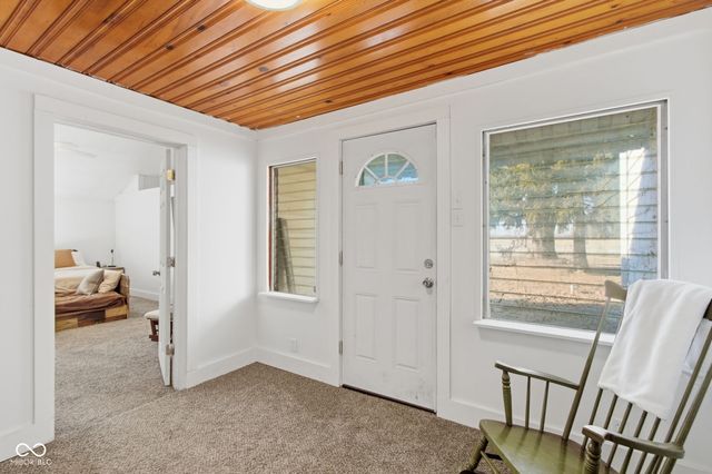 9694 S State Road 9, Pendleton, IN 46064