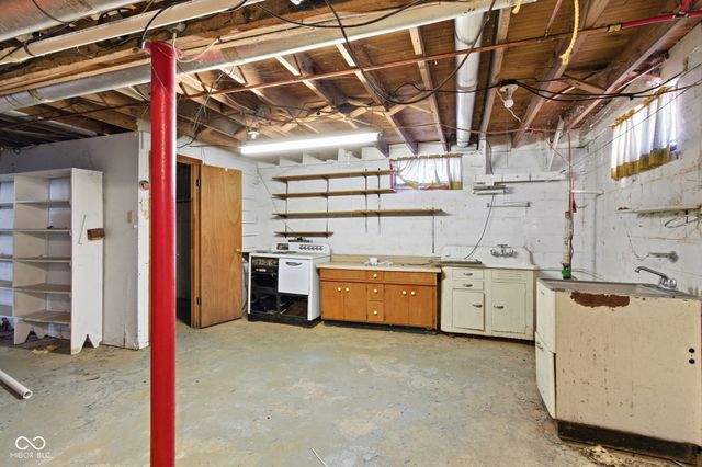 9694 S State Road 9, Pendleton, IN 46064