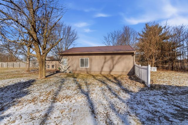 9694 S State Road 9, Pendleton, IN 46064