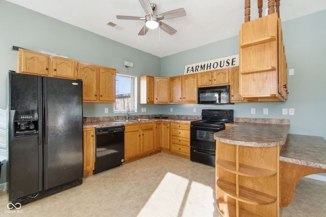 9694 S State Road 9, Pendleton, IN 46064