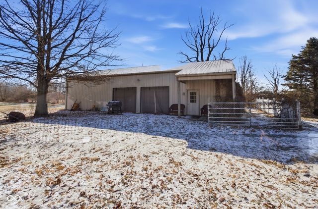 9694 S State Road 9, Pendleton, IN 46064