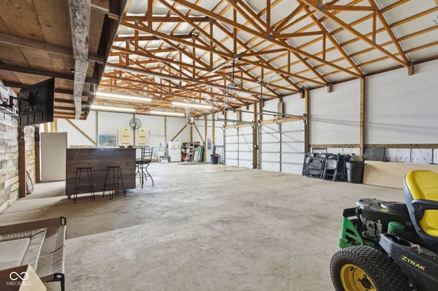 9694 S State Road 9, Pendleton, IN 46064