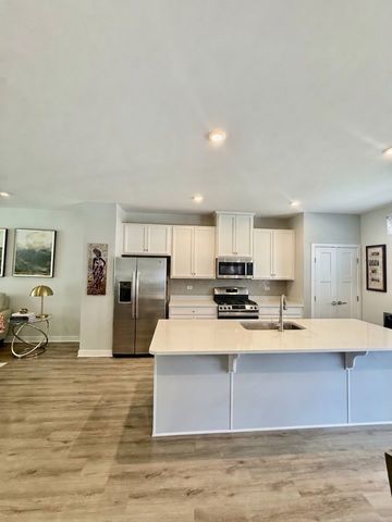 10609 Paige Circle, Orland Park, IL 60462