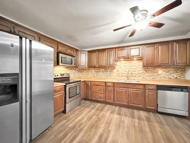 1130 Belmeade Dr, Corpus Christi, TX 78412