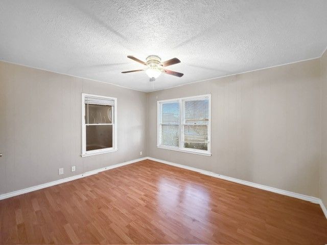 1130 Belmeade Dr, Corpus Christi, TX 78412