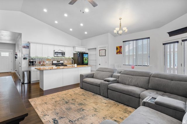 237 W 125 N, Clearfield, UT 84015