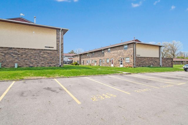 2345 N Woodbrook Circle N, 100, Columbus, OH 43223