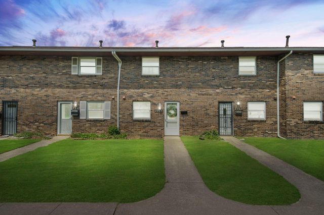 2345 N Woodbrook Circle N, 100, Columbus, OH 43223