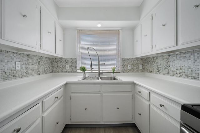 2345 N Woodbrook Circle N, 100, Columbus, OH 43223