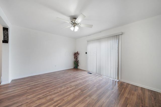 2345 N Woodbrook Circle N, 100, Columbus, OH 43223