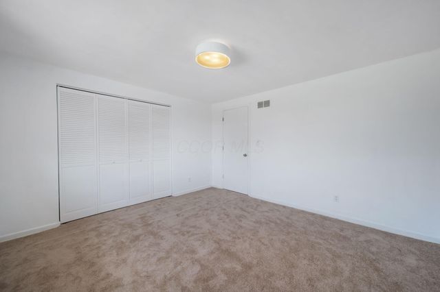 2345 N Woodbrook Circle N, 100, Columbus, OH 43223