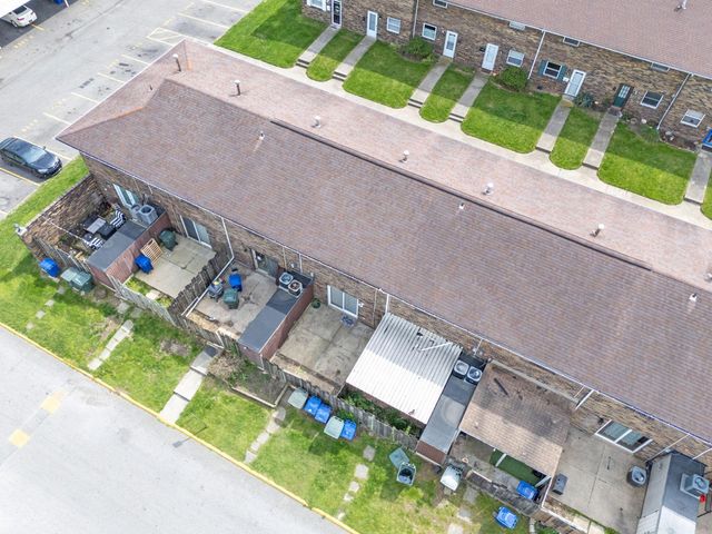 2345 N Woodbrook Circle N, 100, Columbus, OH 43223