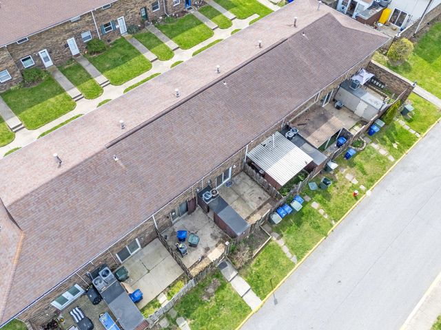 2345 N Woodbrook Circle N, 100, Columbus, OH 43223