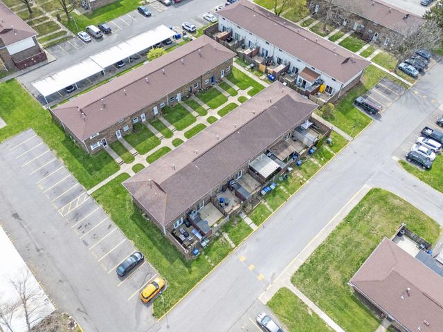 2345 N Woodbrook Circle N, 100, Columbus, OH 43223