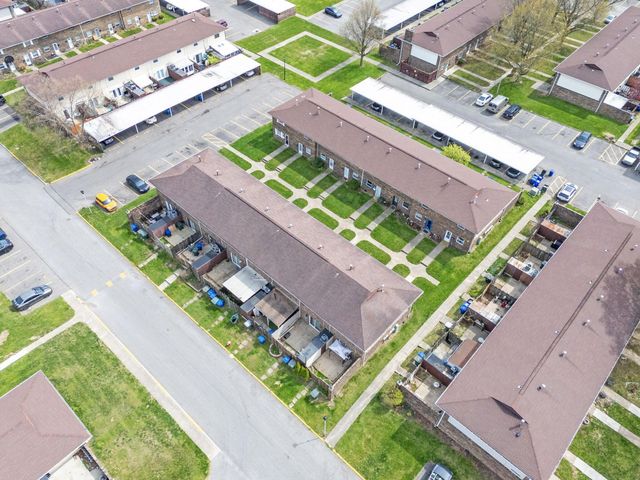 2345 N Woodbrook Circle N, 100, Columbus, OH 43223
