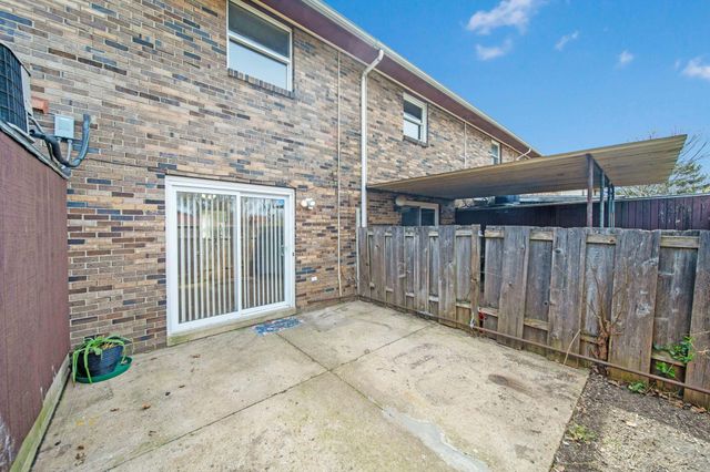 2345 N Woodbrook Circle N, 100, Columbus, OH 43223
