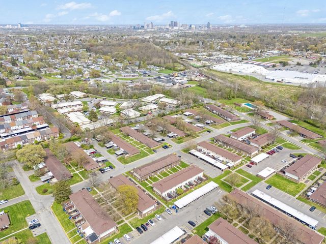 2345 N Woodbrook Circle N, 100, Columbus, OH 43223