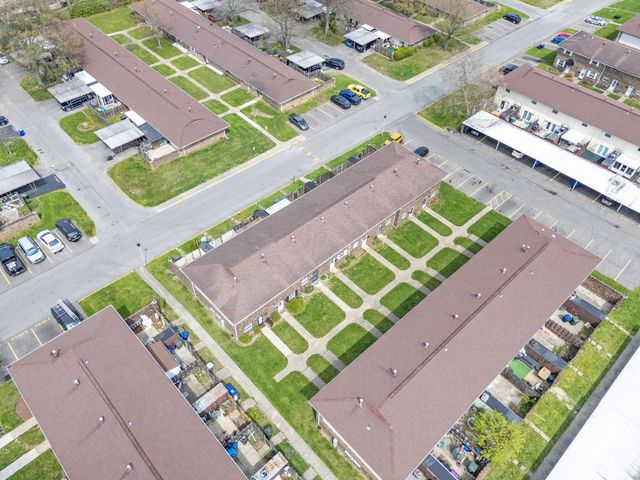 2345 N Woodbrook Circle N, 100, Columbus, OH 43223