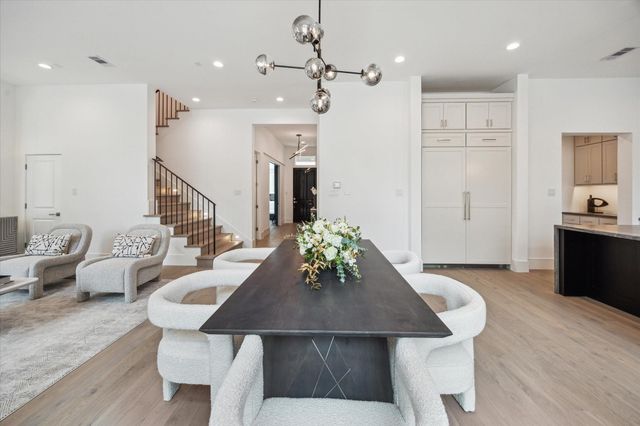 5 Wentworth Green Way, Houston, TX 77027