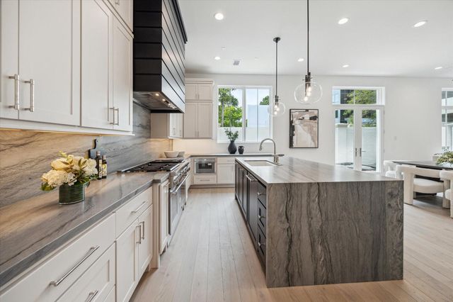 5 Wentworth Green Way, Houston, TX 77027