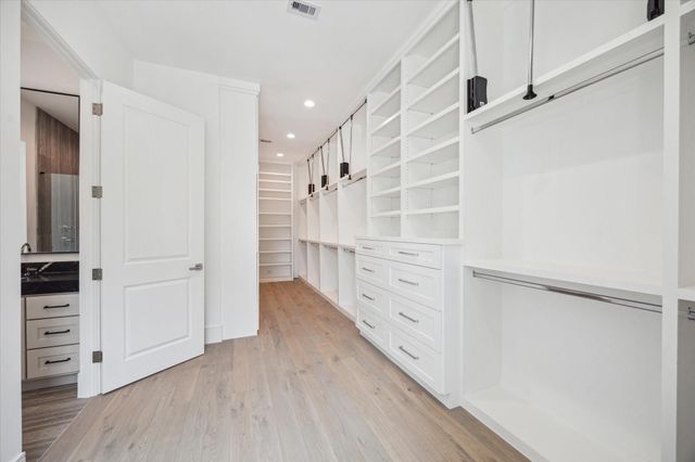 5 Wentworth Green Way, Houston, TX 77027