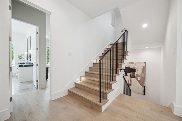 5 Wentworth Green Way, Houston, TX 77027