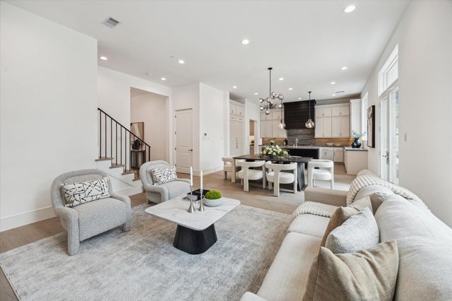 5 Wentworth Green Way, Houston, TX 77027