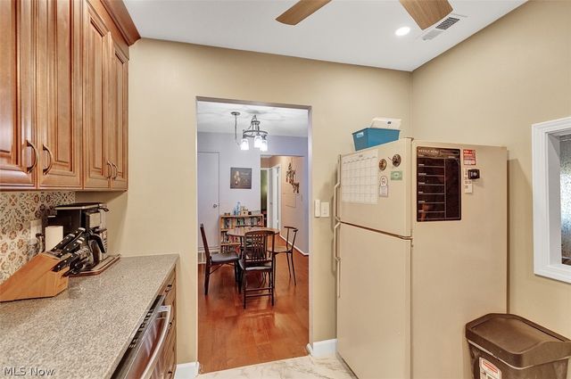 2854 Pease Drive 203S, Rocky River, OH 44116