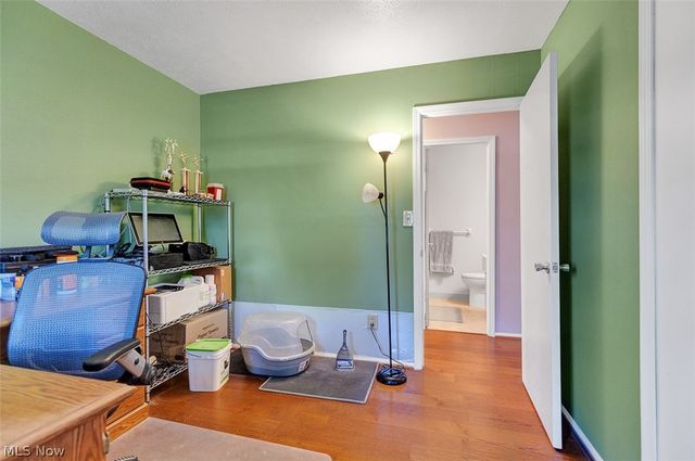 2854 Pease Drive 203S, Rocky River, OH 44116