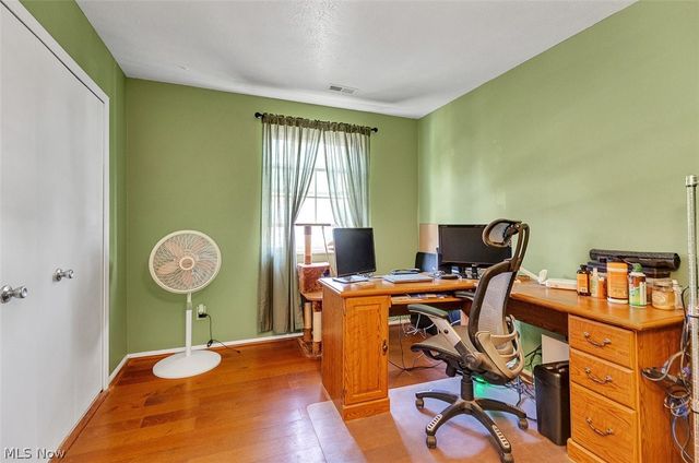 2854 Pease Drive 203S, Rocky River, OH 44116