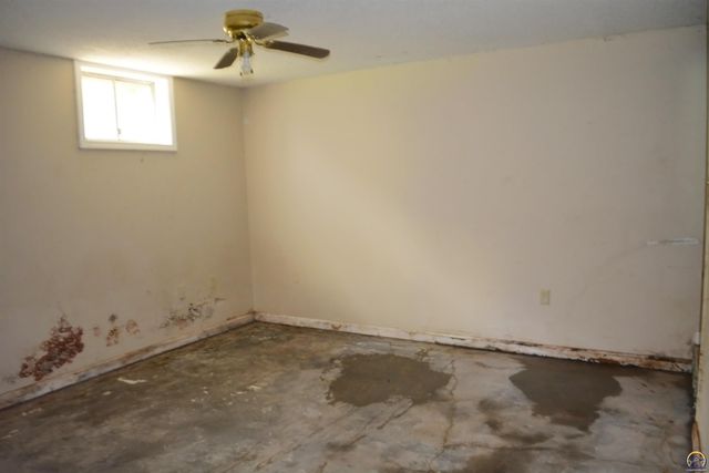 1524 Savage St, Eudora, KS 66025