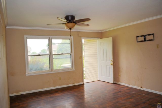 1524 Savage St, Eudora, KS 66025