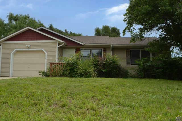 1524 Savage St, Eudora, KS 66025