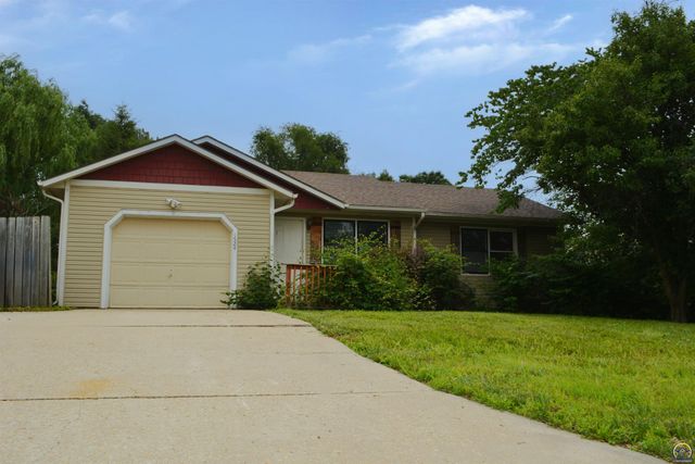 1524 Savage St, Eudora, KS 66025