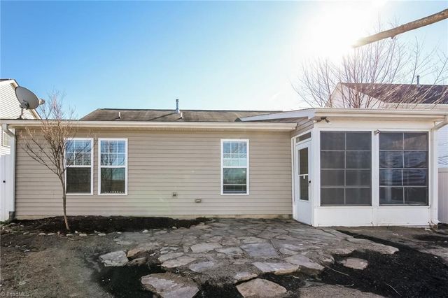 5783 Misty Hill Circle, Clemmons, NC 27012