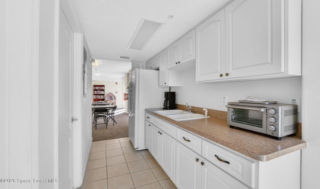 8903 Laguna Lane 301, Cape Canaveral, FL 32920