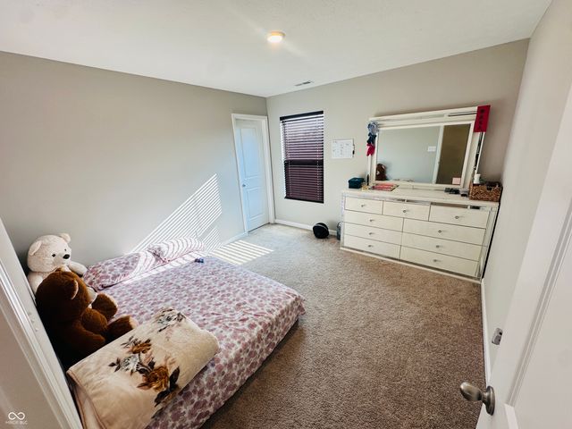 1620 Creek Bed Lane, Pendleton, IN 46064
