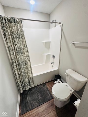 1620 Creek Bed Lane, Pendleton, IN 46064
