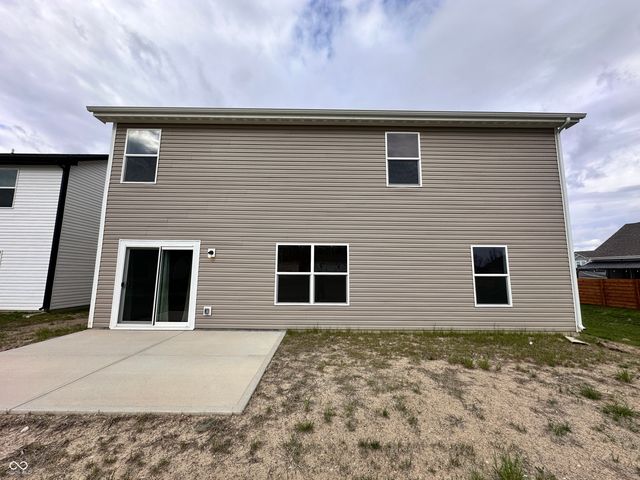 1620 Creek Bed Lane, Pendleton, IN 46064