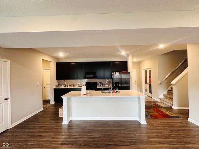 1620 Creek Bed Lane, Pendleton, IN 46064