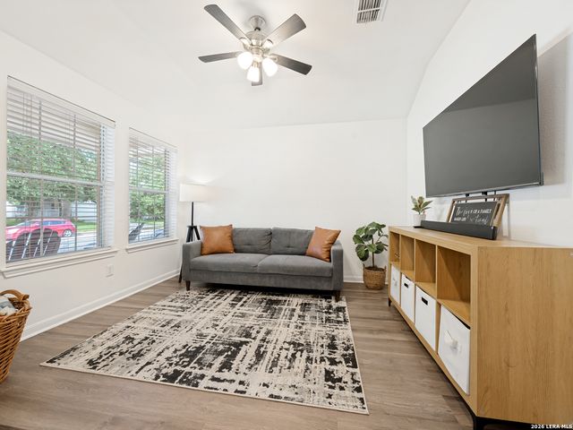 10831 Colt Chase, San Antonio, TX 78254