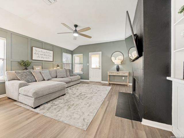 10831 Colt Chase, San Antonio, TX 78254