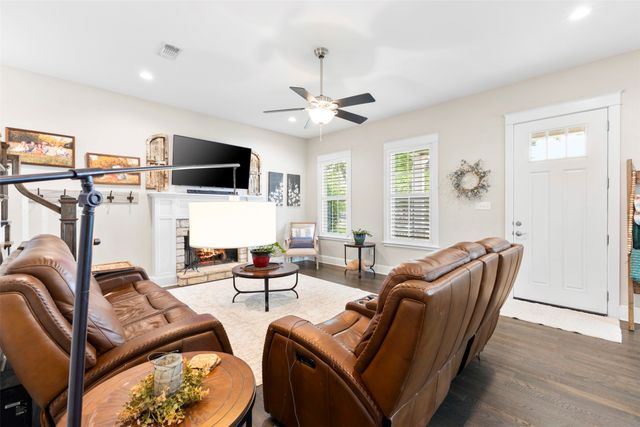 106 Dove Meadow Lane, Glen Rose, TX 76043