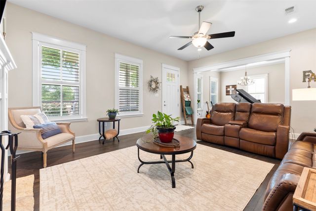 106 Dove Meadow Lane, Glen Rose, TX 76043