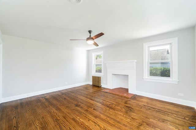 1036 LOCUST AVE, Charlottesville, VA 22901