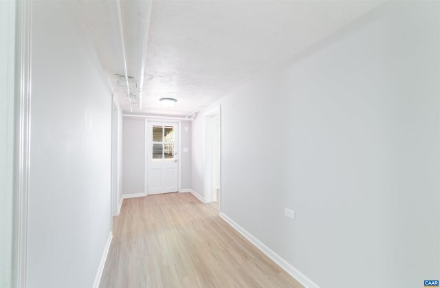 1036 LOCUST AVE, Charlottesville, VA 22901