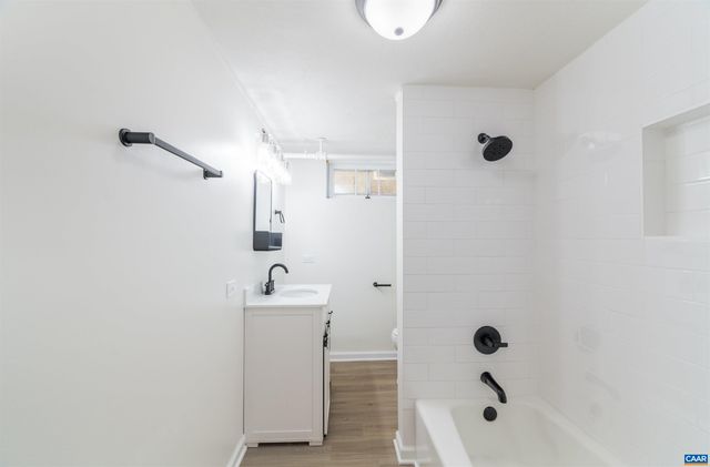 1036 LOCUST AVE, Charlottesville, VA 22901